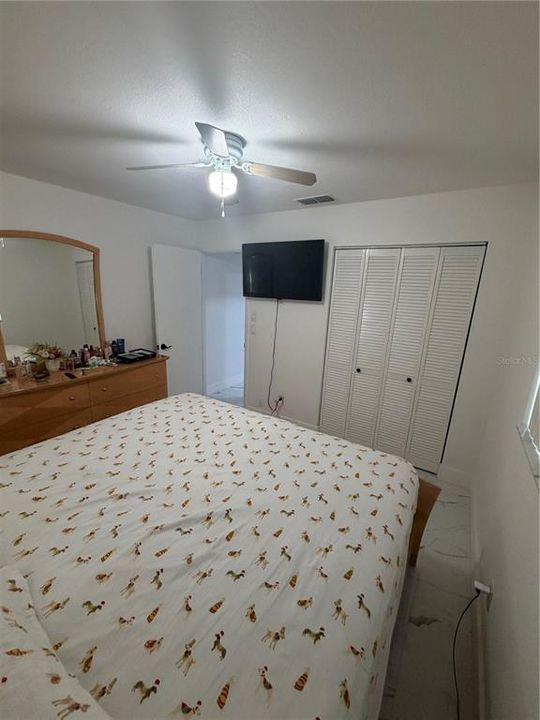 En Venta: $195,000 (2 camas, 2 baños, 899 Pies cuadrados)