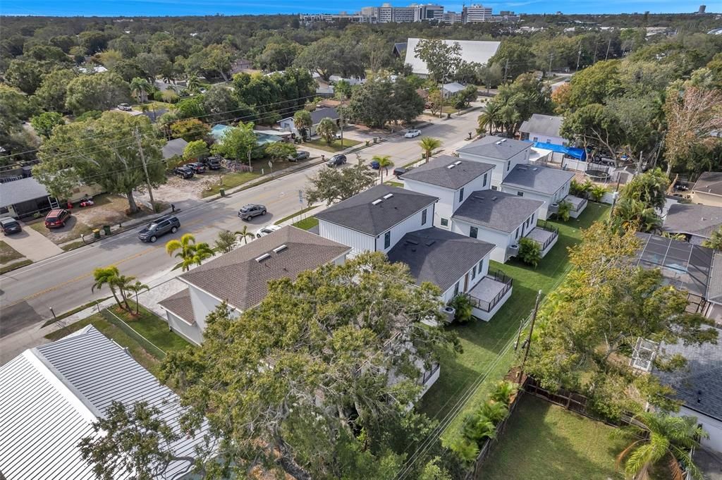 En Venta: $899,000 (4 camas, 2 baños, 2141 Pies cuadrados)