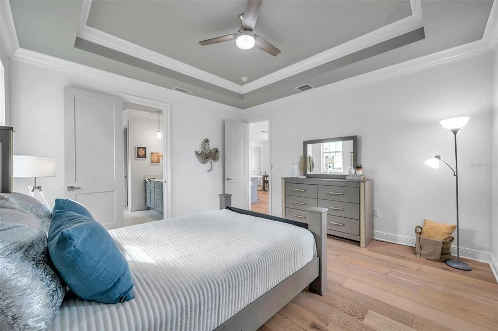 En Venta: $899,000 (4 camas, 2 baños, 2141 Pies cuadrados)