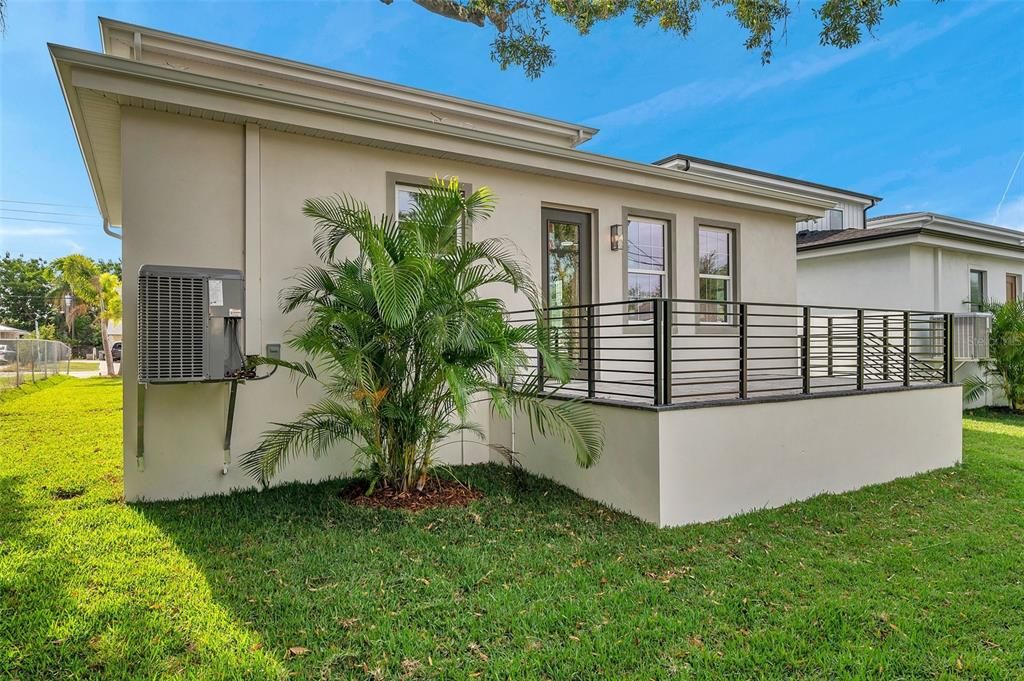 En Venta: $899,000 (4 camas, 2 baños, 2141 Pies cuadrados)