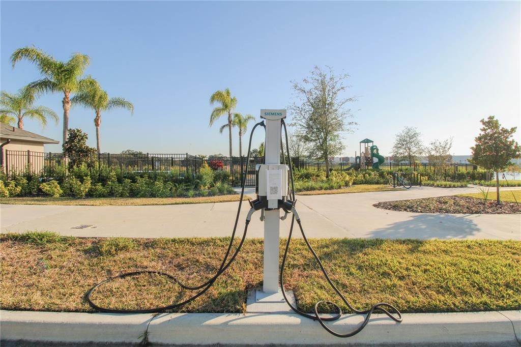 В аренду: $2,495 (3 спален, 2 ванн, 1624 Квадратных фут)