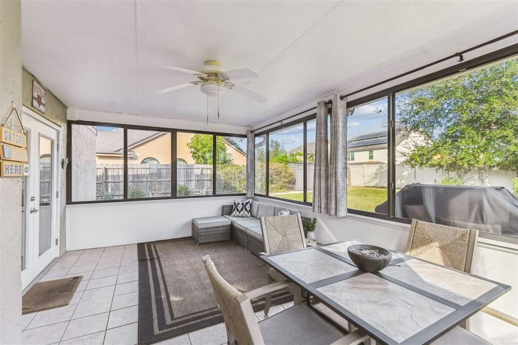 待售: $520,000 (4 贝兹, 2 浴室, 2414 平方英尺)