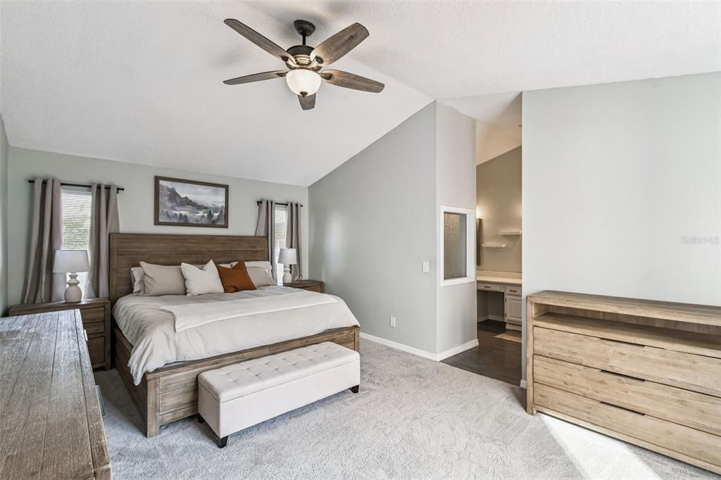 待售: $520,000 (4 贝兹, 2 浴室, 2414 平方英尺)