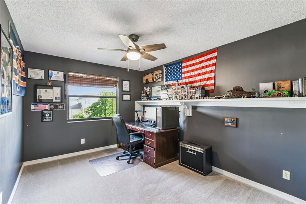 待售: $520,000 (4 贝兹, 2 浴室, 2414 平方英尺)