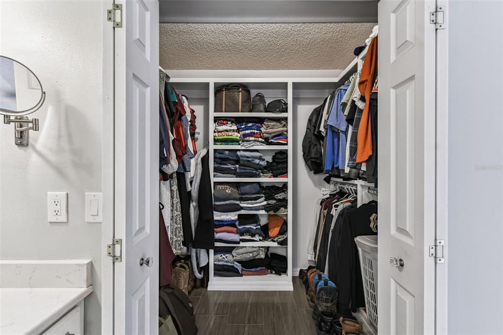 待售: $520,000 (4 贝兹, 2 浴室, 2414 平方英尺)