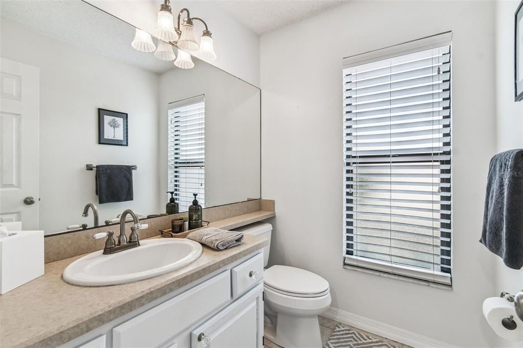 待售: $520,000 (4 贝兹, 2 浴室, 2414 平方英尺)