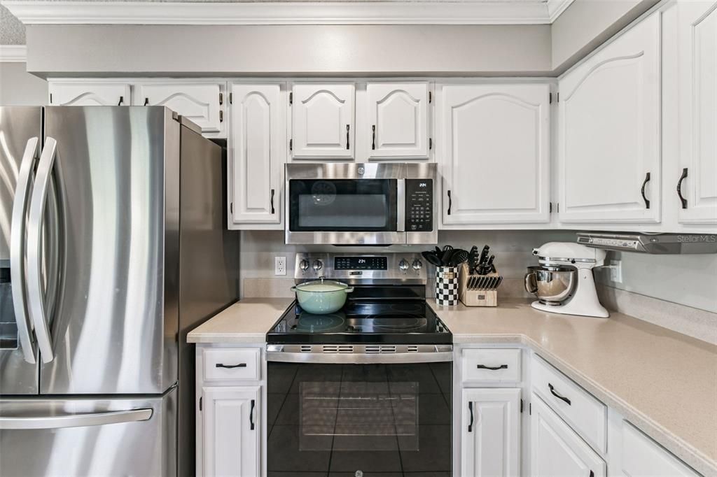 待售: $520,000 (4 贝兹, 2 浴室, 2414 平方英尺)