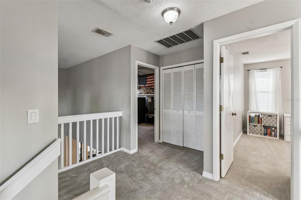 待售: $520,000 (4 贝兹, 2 浴室, 2414 平方英尺)