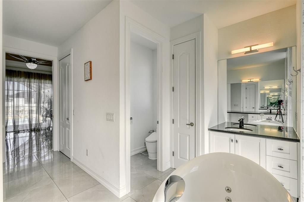 出租: $3,200 (4 贝兹, 3 浴室, 2493 平方英尺)