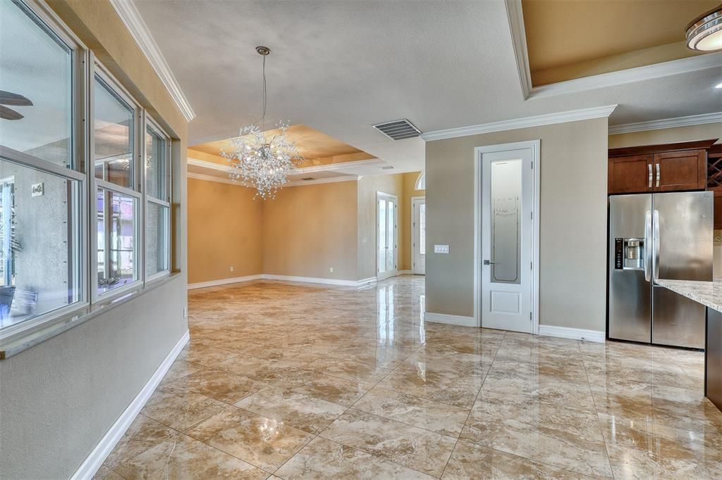 出租: $3,200 (4 贝兹, 3 浴室, 2493 平方英尺)