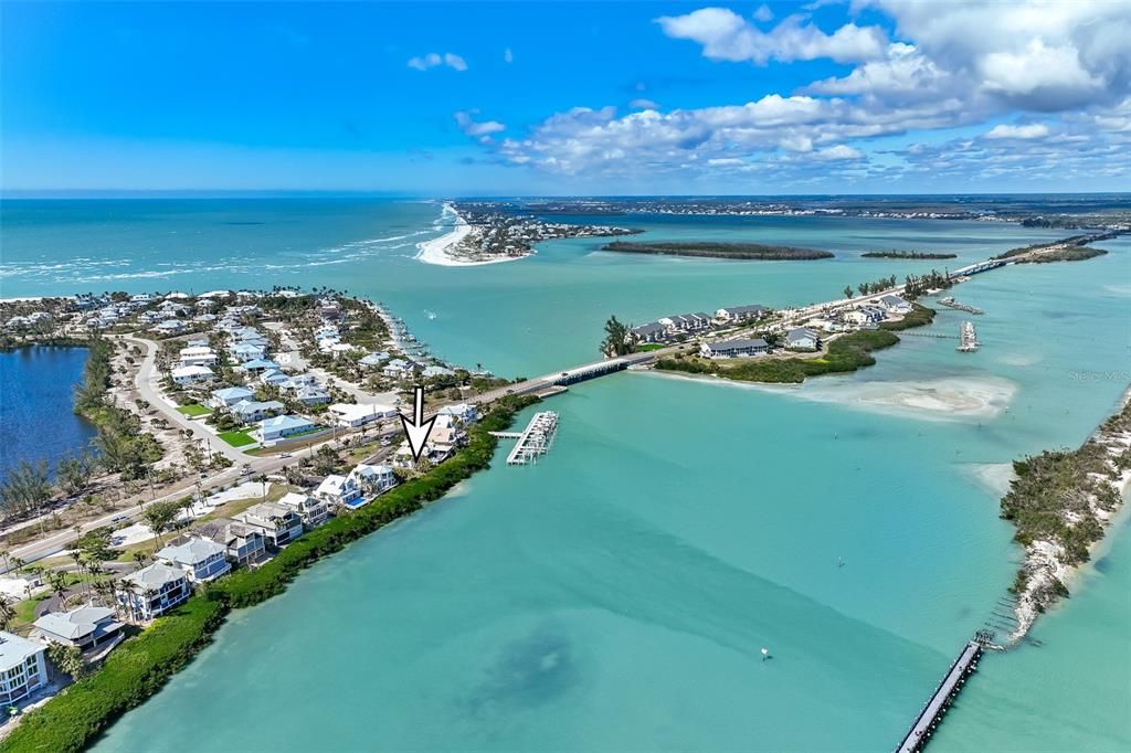 待售: $2,300,000 (0.16 acres)