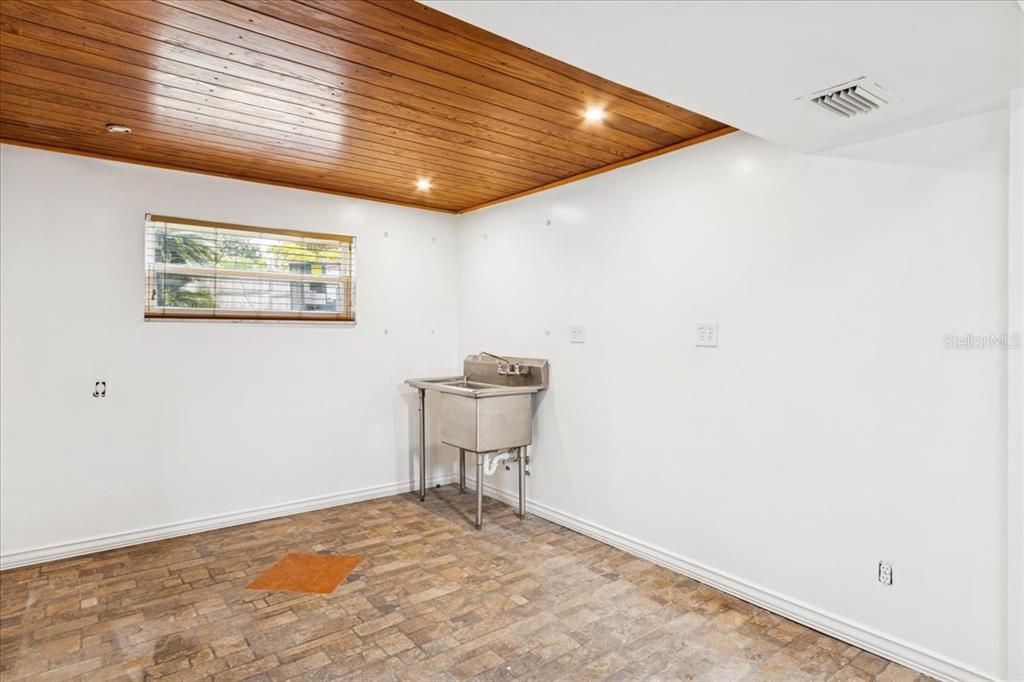 En Renta: $3,250 (4 camas, 3 baños, 2804 Pies cuadrados)