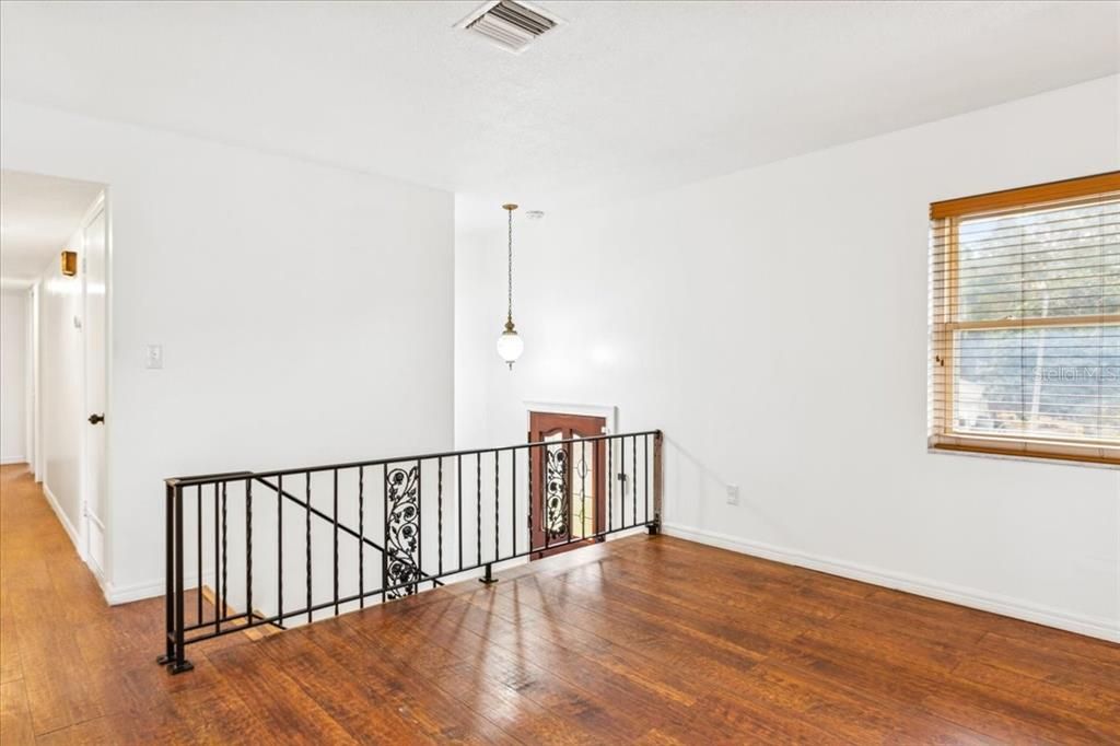 En Renta: $3,250 (4 camas, 3 baños, 2804 Pies cuadrados)