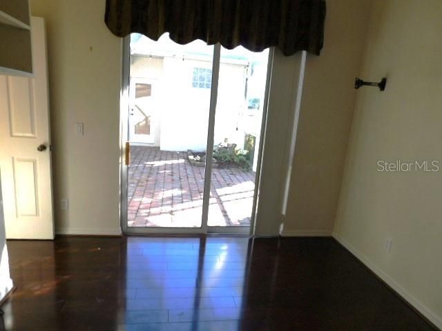 На продажу: $312,000 (3 спален, 2 ванн, 1842 Квадратных фут)