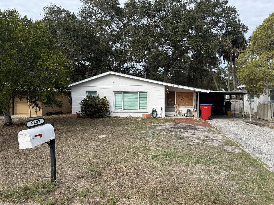 待售: $180,000 (3 贝兹, 1 浴室, 953 平方英尺)