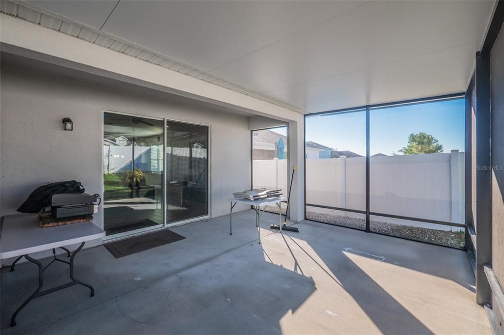 En Venta: $469,900 (3 camas, 2 baños, 1983 Pies cuadrados)