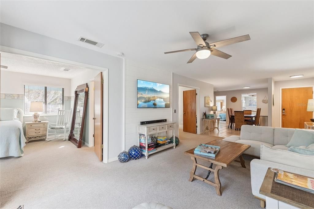 待售: $415,900 (3 贝兹, 2 浴室, 1174 平方英尺)