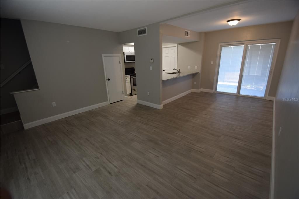 En Renta: $1,450 (2 camas, 1 baños, 1100 Pies cuadrados)