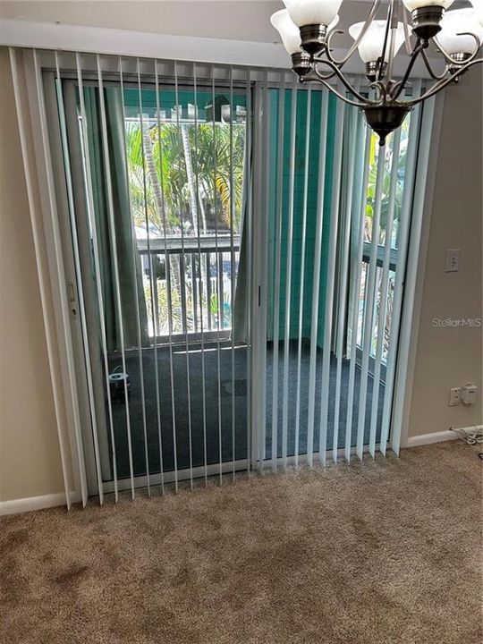 For Rent: $2,000 (2 beds, 2 baths, 995 Square Feet)