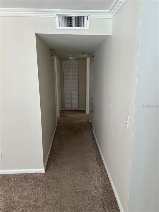 For Rent: $2,000 (2 beds, 2 baths, 995 Square Feet)