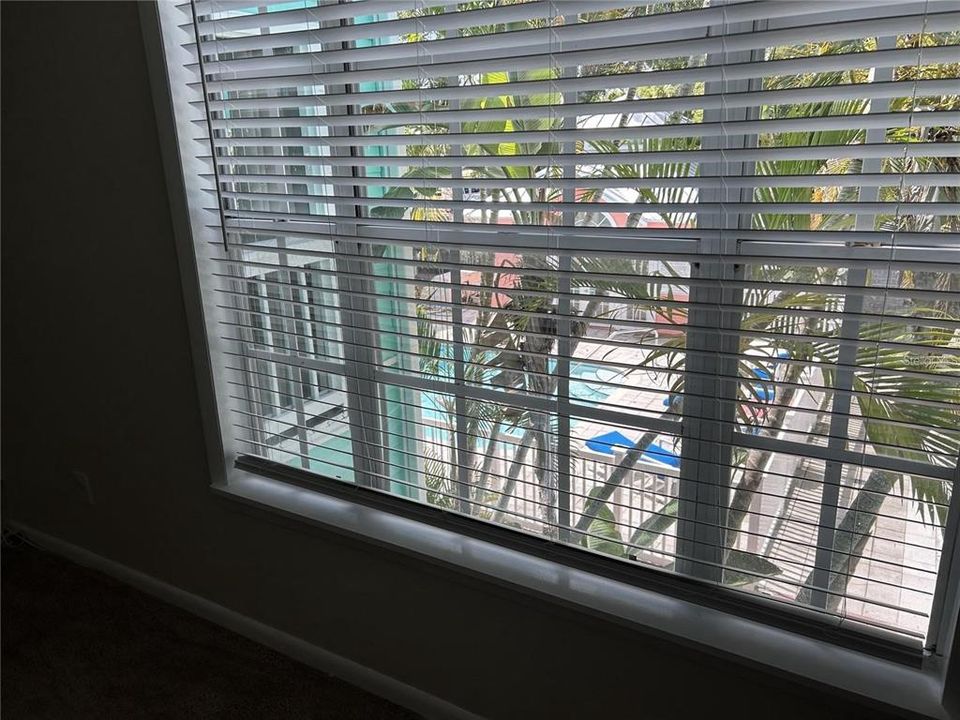 For Rent: $2,000 (2 beds, 2 baths, 995 Square Feet)