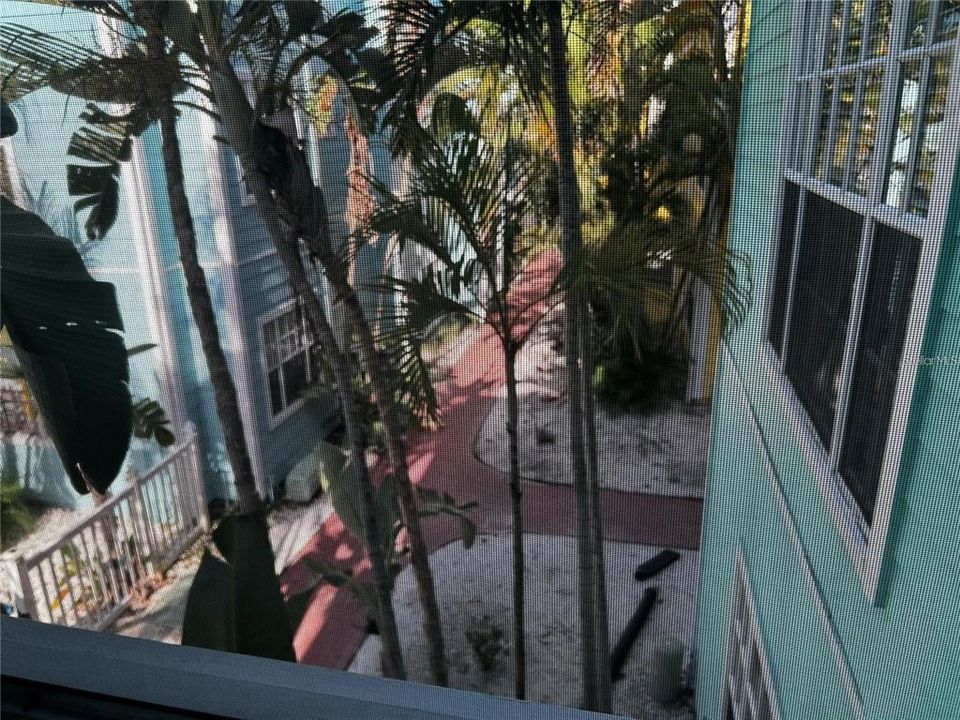 For Rent: $2,000 (2 beds, 2 baths, 995 Square Feet)