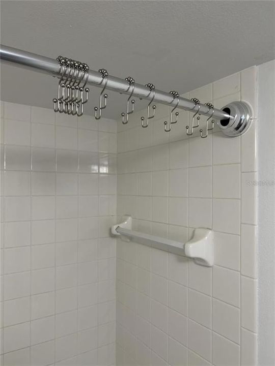 For Rent: $2,000 (2 beds, 2 baths, 995 Square Feet)