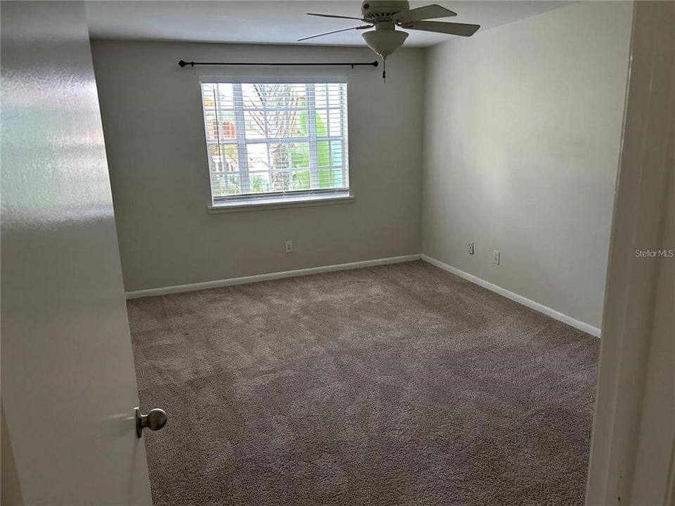 For Rent: $2,000 (2 beds, 2 baths, 995 Square Feet)