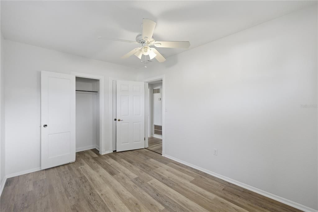 待售: $210,000 (3 贝兹, 2 浴室, 1095 平方英尺)