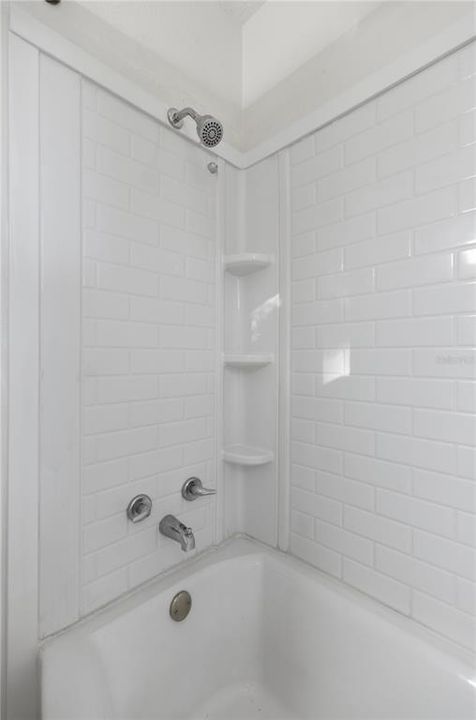 待售: $210,000 (3 贝兹, 2 浴室, 1095 平方英尺)