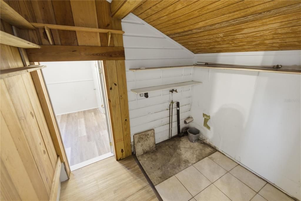 待售: $210,000 (3 贝兹, 2 浴室, 1095 平方英尺)