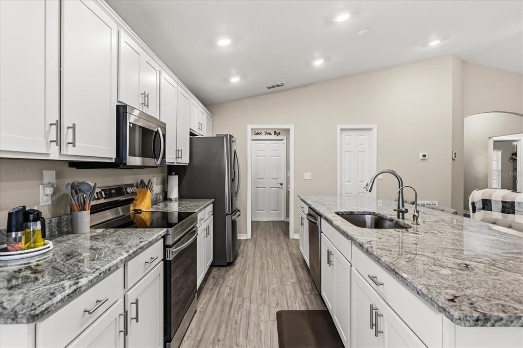 For Sale: $370,000 (4 beds, 2 baths, 1744 Square Feet)