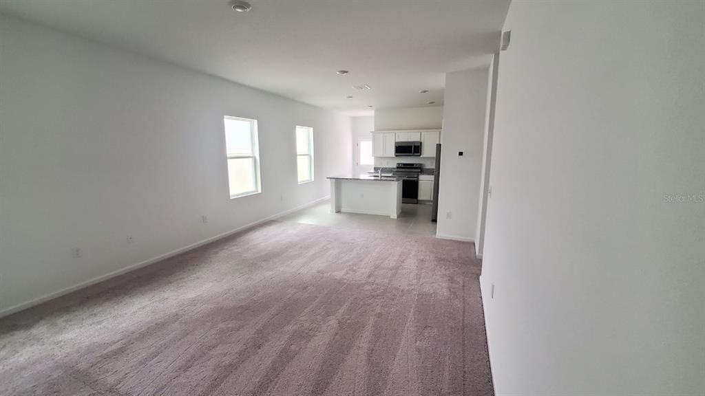 En Renta: $1,990 (3 camas, 2 baños, 1452 Pies cuadrados)