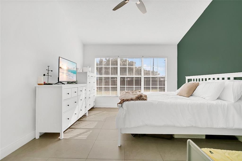 En Venta: $360,000 (3 camas, 2 baños, 1389 Pies cuadrados)