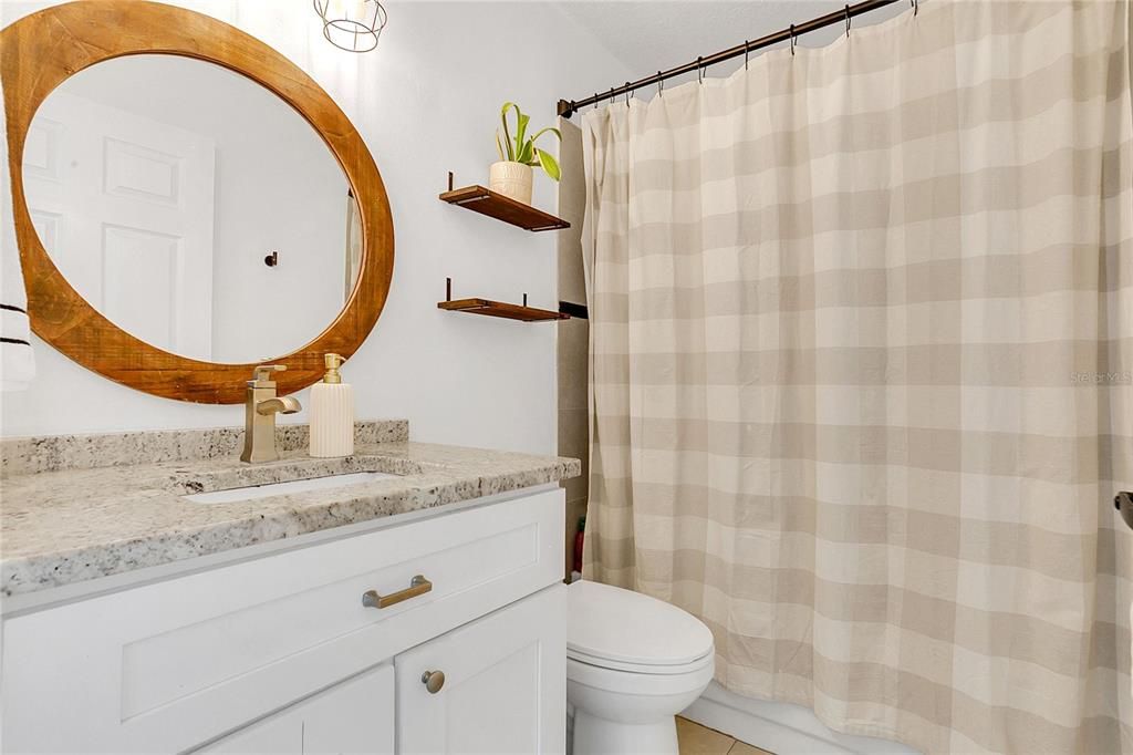 En Venta: $360,000 (3 camas, 2 baños, 1389 Pies cuadrados)