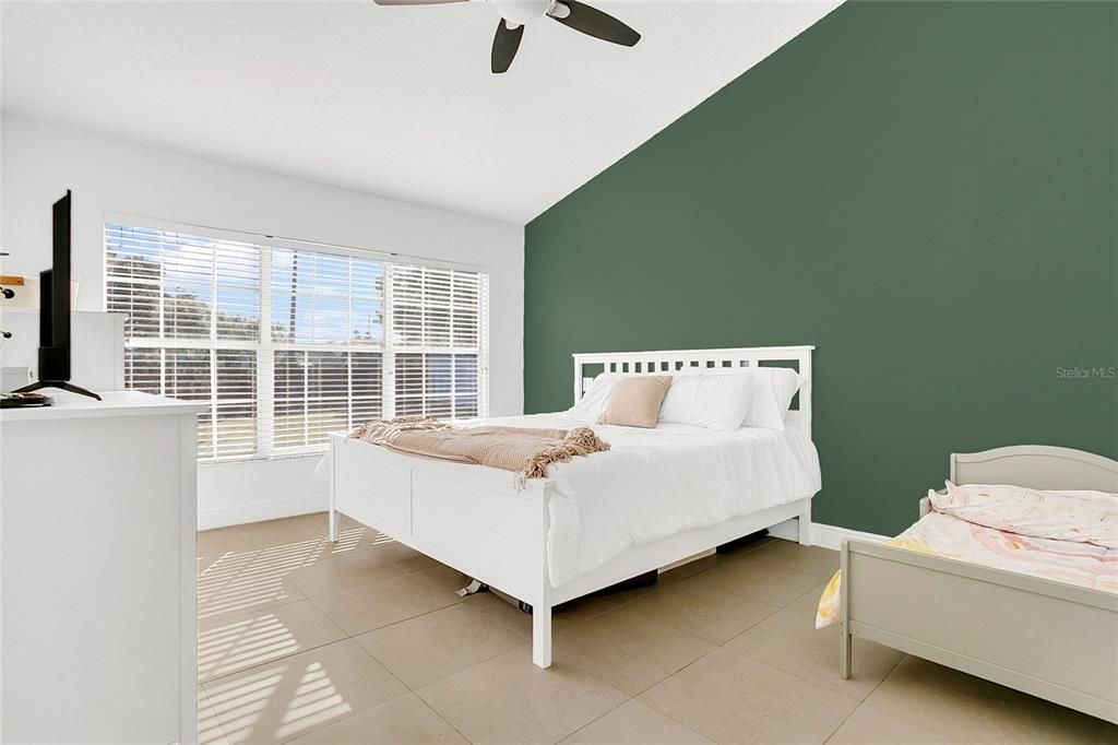 En Venta: $360,000 (3 camas, 2 baños, 1389 Pies cuadrados)