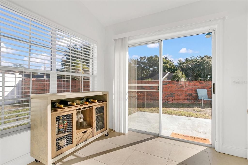 En Venta: $360,000 (3 camas, 2 baños, 1389 Pies cuadrados)