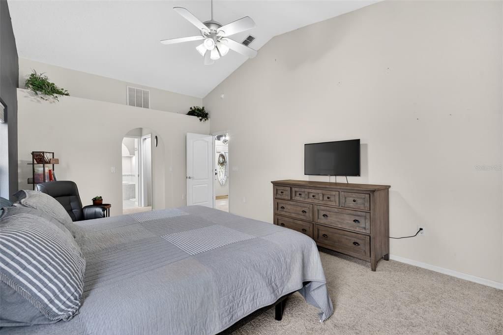 待售: $375,000 (3 贝兹, 2 浴室, 1922 平方英尺)