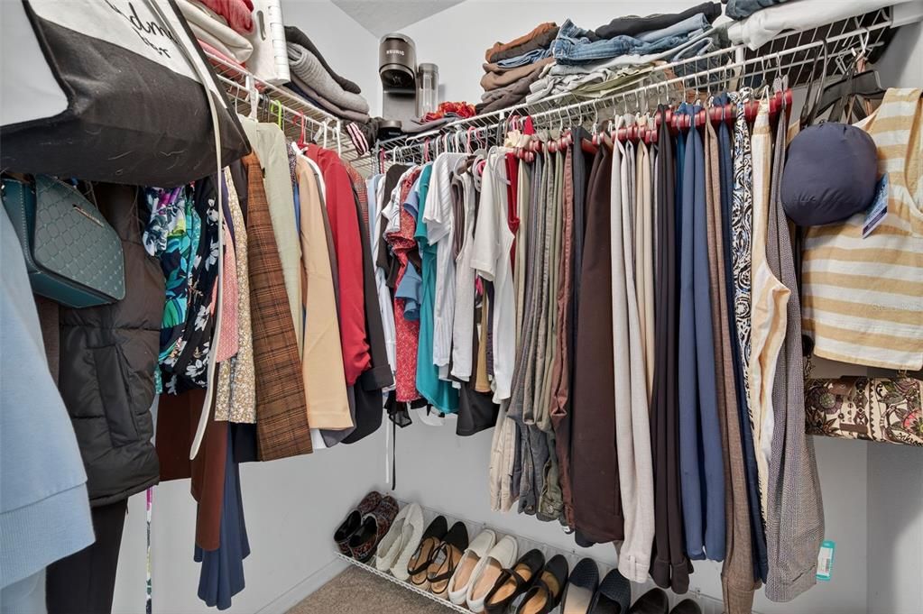 待售: $375,000 (3 贝兹, 2 浴室, 1922 平方英尺)