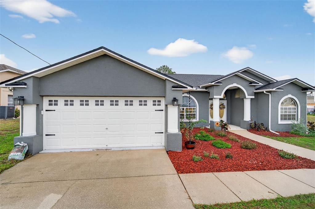 待售: $375,000 (3 贝兹, 2 浴室, 1922 平方英尺)