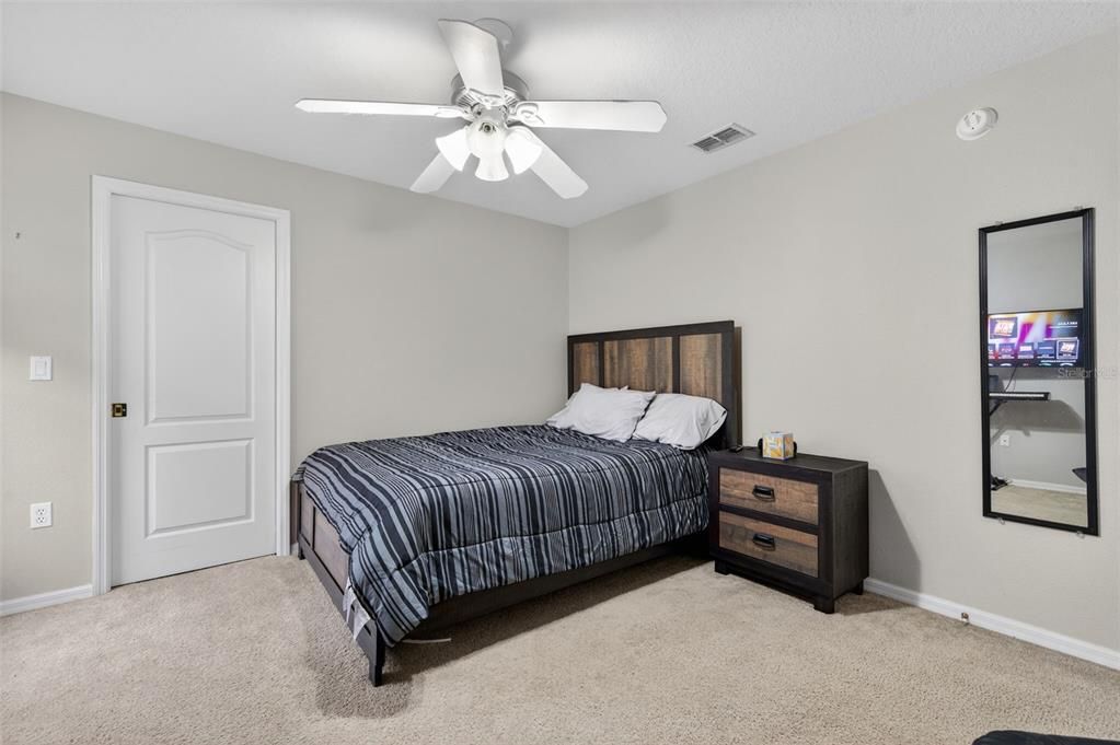 待售: $375,000 (3 贝兹, 2 浴室, 1922 平方英尺)