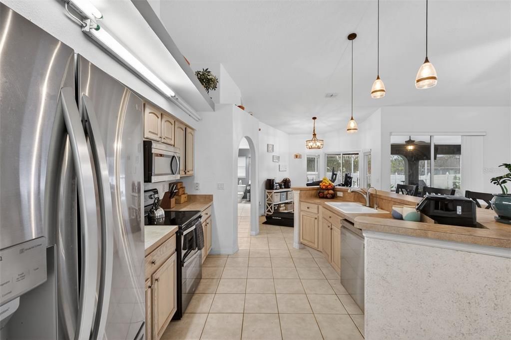 待售: $375,000 (3 贝兹, 2 浴室, 1922 平方英尺)