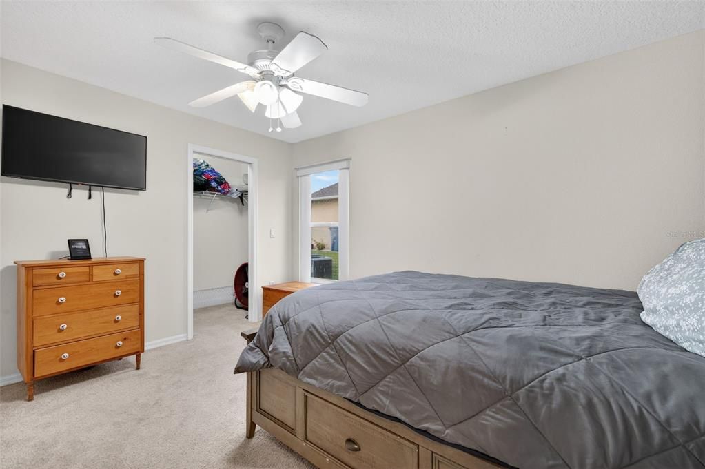 待售: $375,000 (3 贝兹, 2 浴室, 1922 平方英尺)