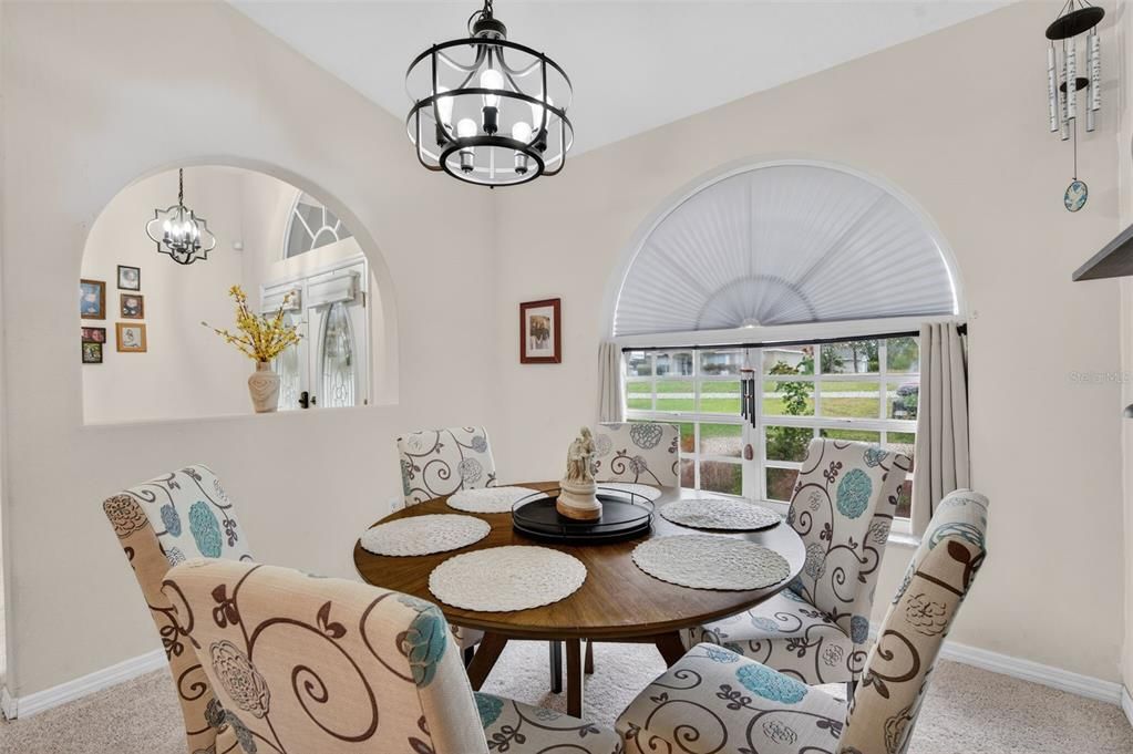 待售: $375,000 (3 贝兹, 2 浴室, 1922 平方英尺)