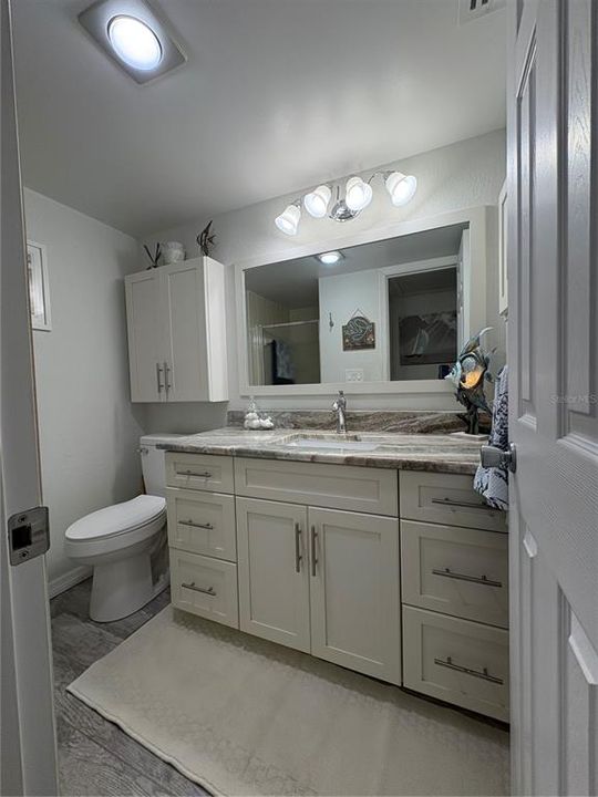 En Venta: $230,000 (2 camas, 2 baños, 950 Pies cuadrados)