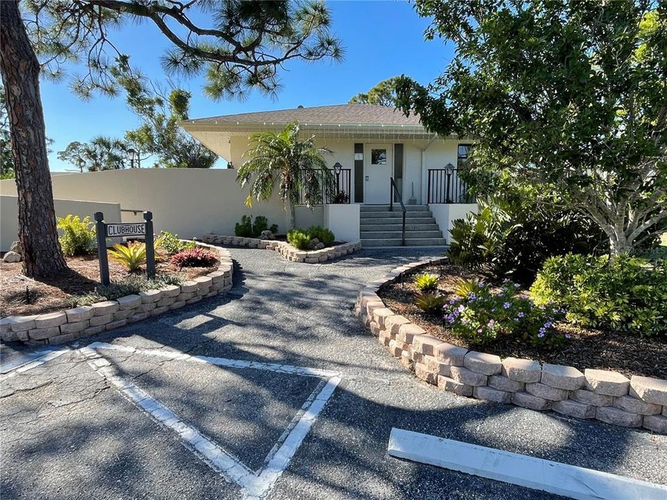 En Venta: $230,000 (2 camas, 2 baños, 950 Pies cuadrados)