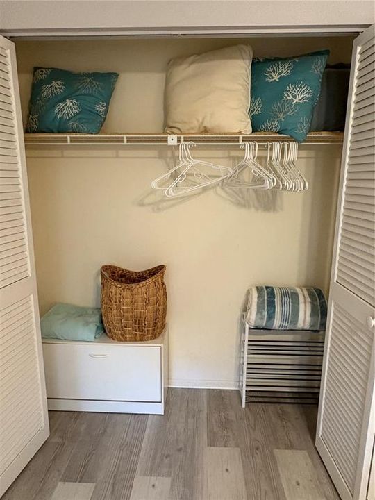 En Venta: $230,000 (2 camas, 2 baños, 950 Pies cuadrados)