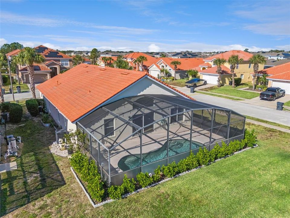 出租: $2,500 (4 贝兹, 2 浴室, 1940 平方英尺)