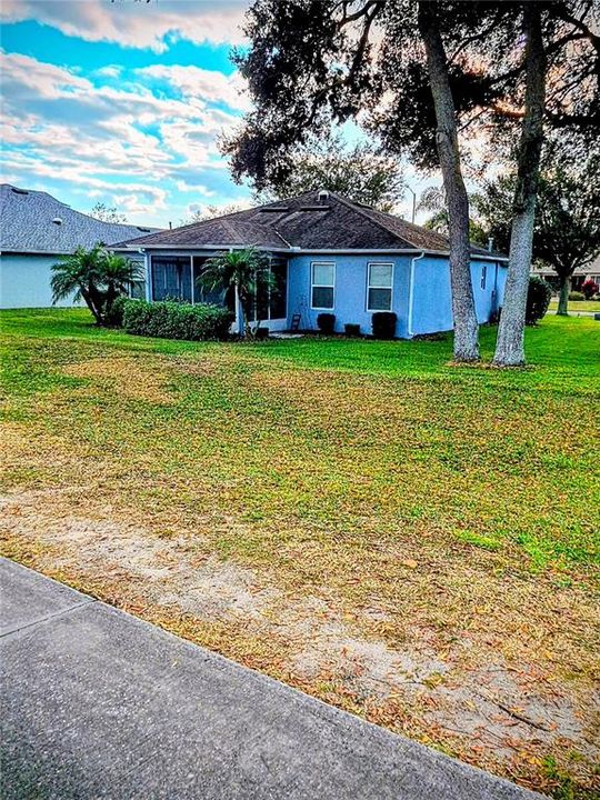 For Sale: $329,000 (3 beds, 2 baths, 1599 Square Feet)