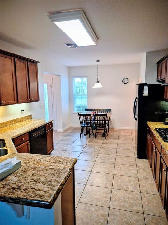 For Sale: $329,000 (3 beds, 2 baths, 1599 Square Feet)